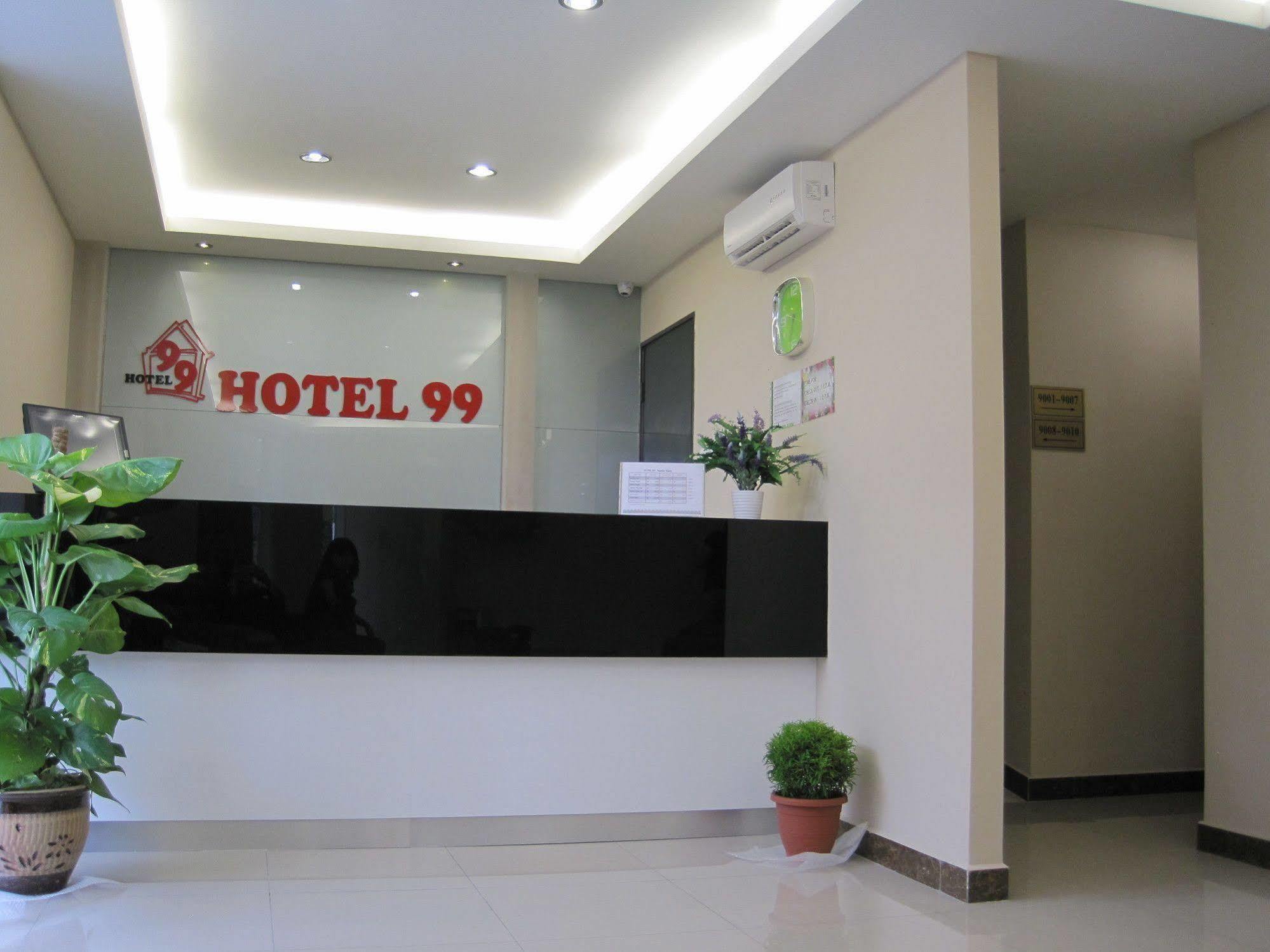 Hotel 99 Bandar Кланг Екстериор снимка